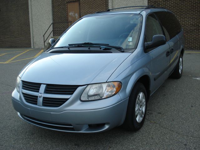 2005 Dodge Grand Caravan SE