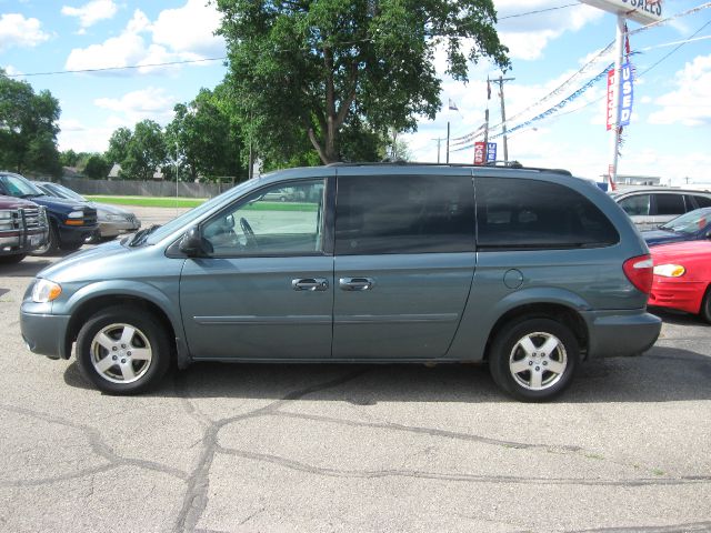 2005 Dodge Grand Caravan S