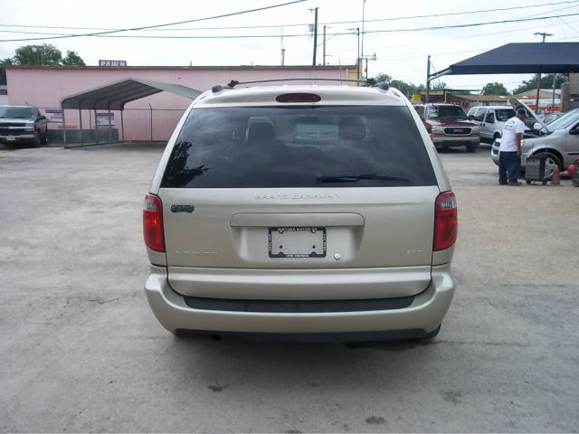 2005 Dodge Grand Caravan S