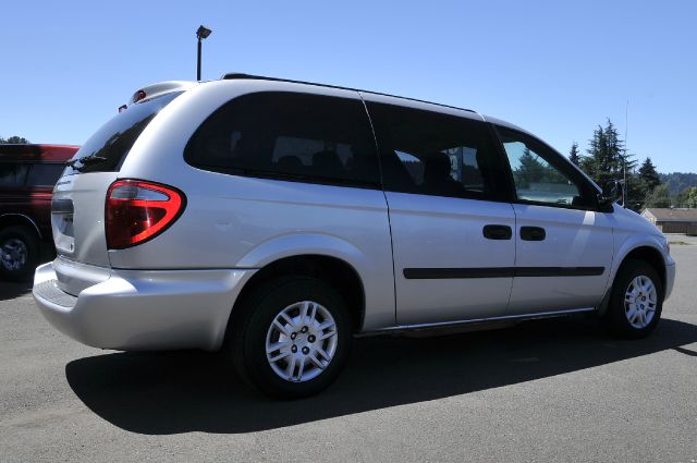 2005 Dodge Grand Caravan Unknown