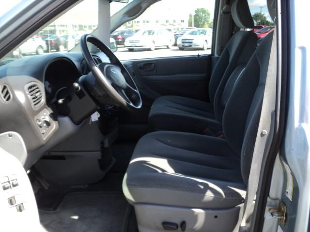 2005 Dodge Grand Caravan S