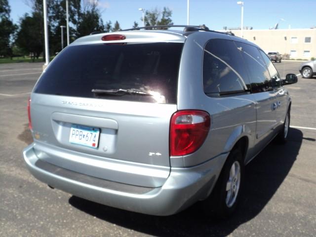 2005 Dodge Grand Caravan S