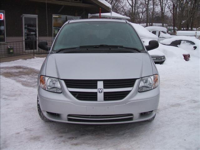 2005 Dodge Grand Caravan SE