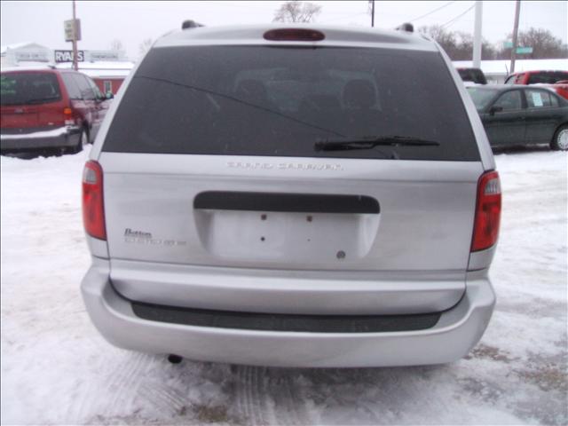 2005 Dodge Grand Caravan SE