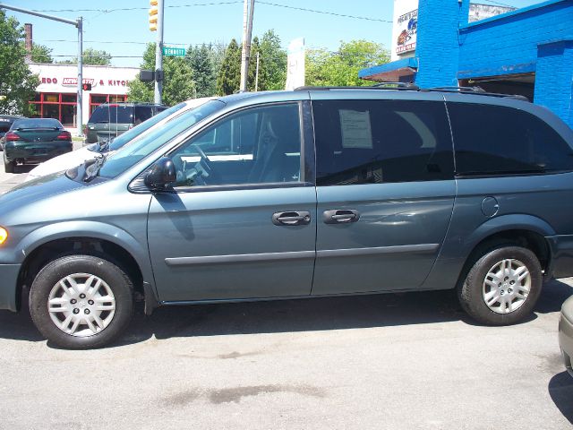 2005 Dodge Grand Caravan SE