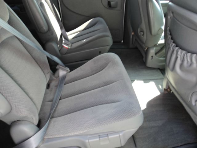 2005 Dodge Grand Caravan S