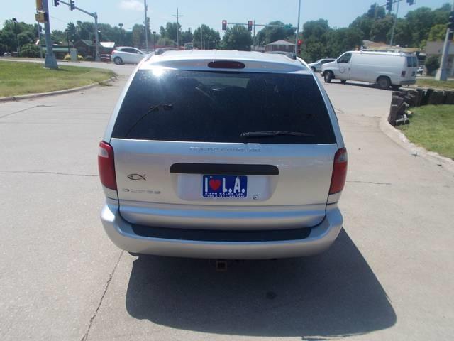 2005 Dodge Grand Caravan SE