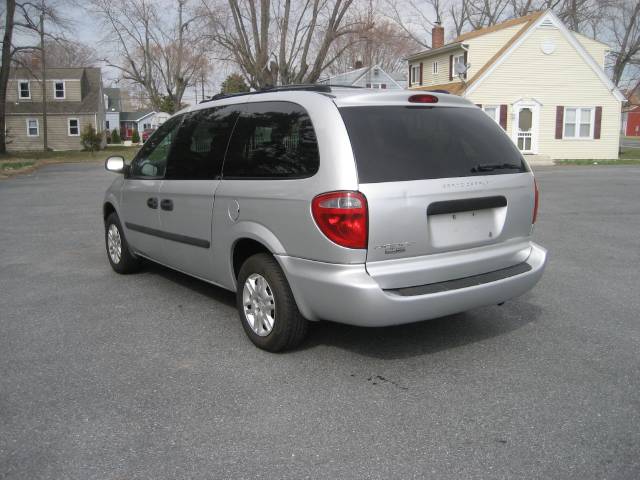 2005 Dodge Grand Caravan SE