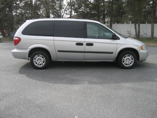 2005 Dodge Grand Caravan SE