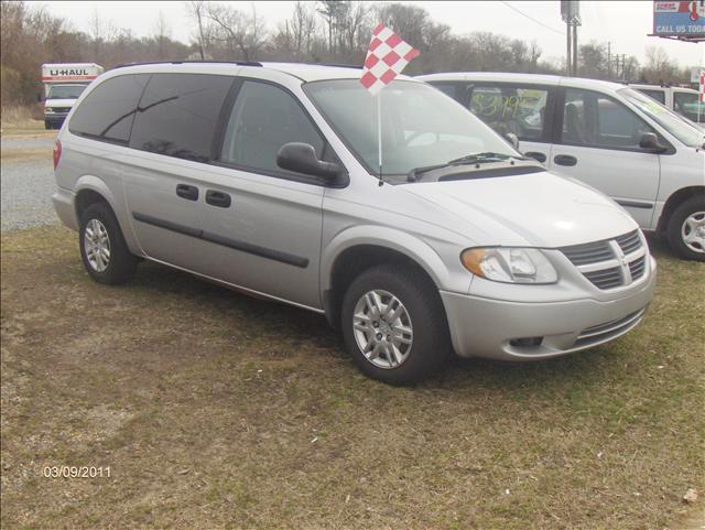 2005 Dodge Grand Caravan SE