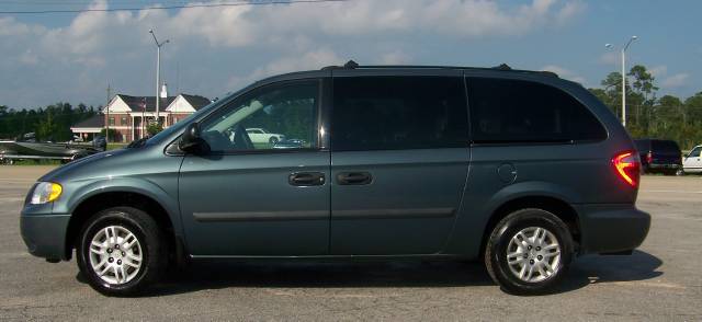 2005 Dodge Grand Caravan SE