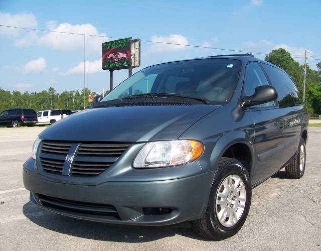 2005 Dodge Grand Caravan SE