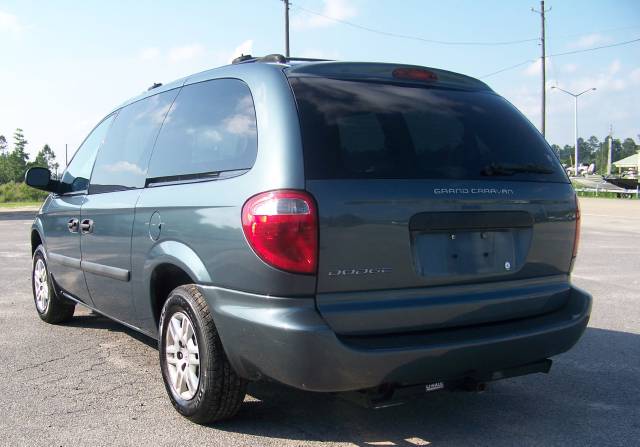 2005 Dodge Grand Caravan SE