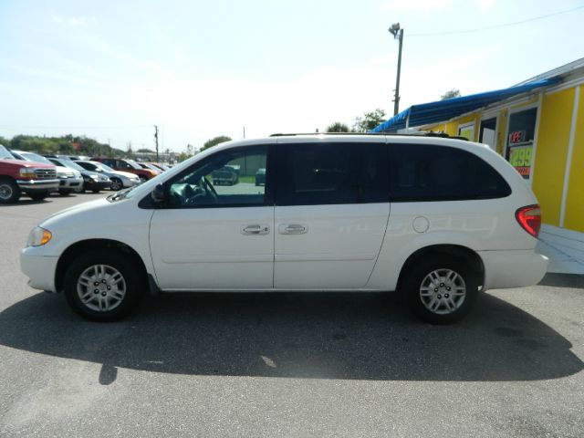 2005 Dodge Grand Caravan SE