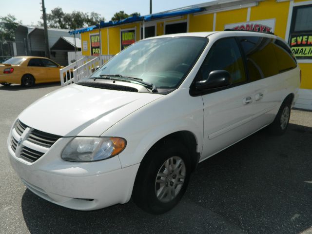 2005 Dodge Grand Caravan SE