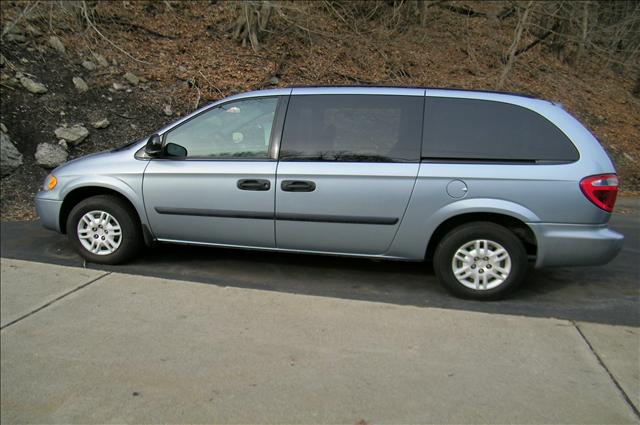 2005 Dodge Grand Caravan SE