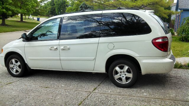 2005 Dodge Grand Caravan S