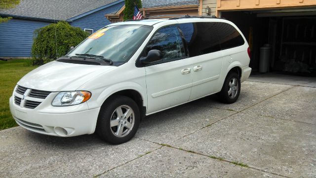 2005 Dodge Grand Caravan S