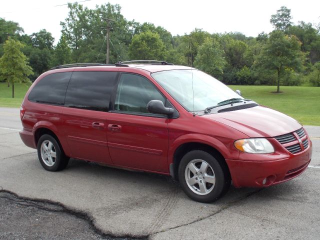 2005 Dodge Grand Caravan S