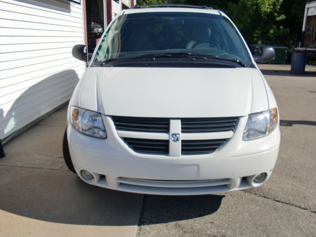 2005 Dodge Grand Caravan S