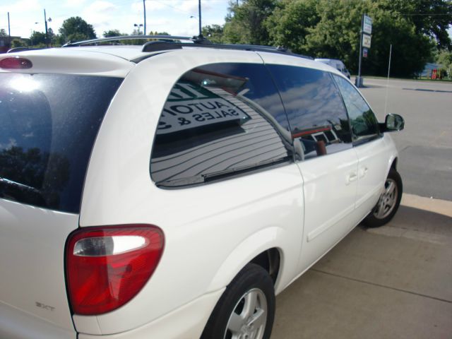 2005 Dodge Grand Caravan S