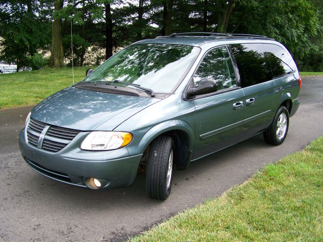 2005 Dodge Grand Caravan S