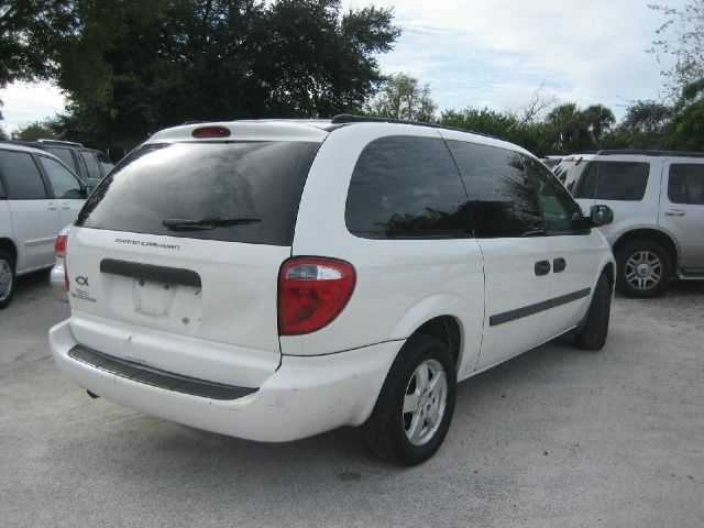 2005 Dodge Grand Caravan SE