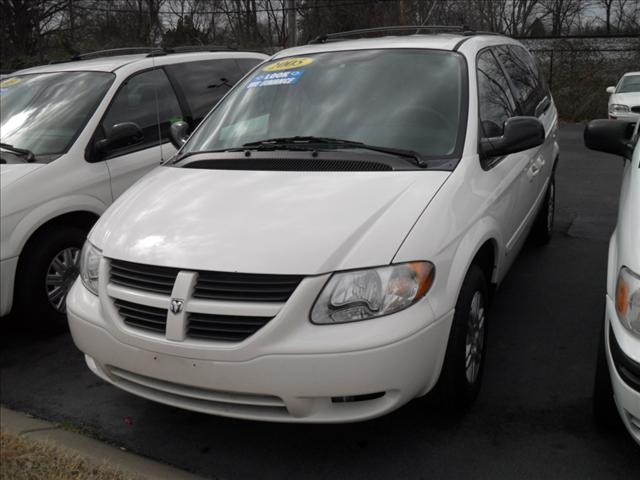 2005 Dodge Grand Caravan SE