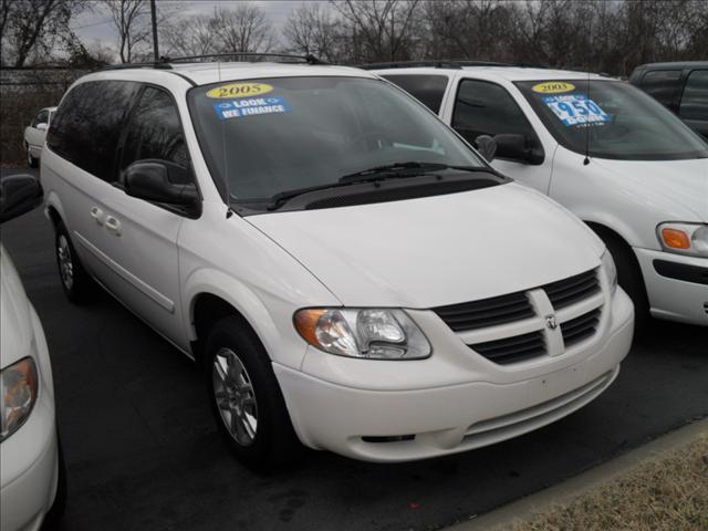 2005 Dodge Grand Caravan SE