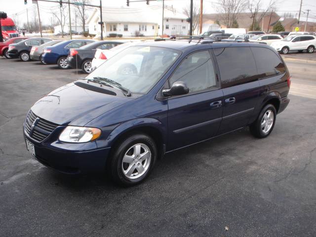 2005 Dodge Grand Caravan SE