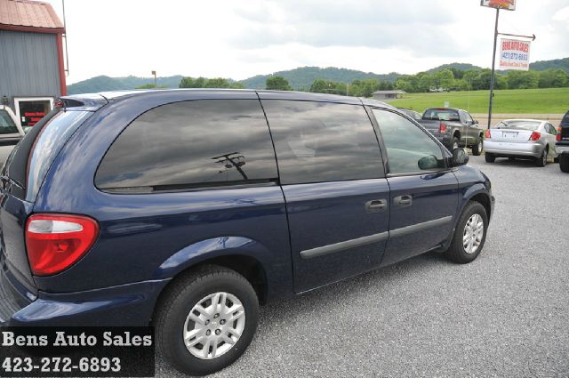 2005 Dodge Grand Caravan SE