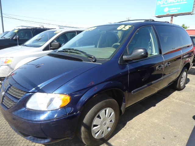 2005 Dodge Grand Caravan SE