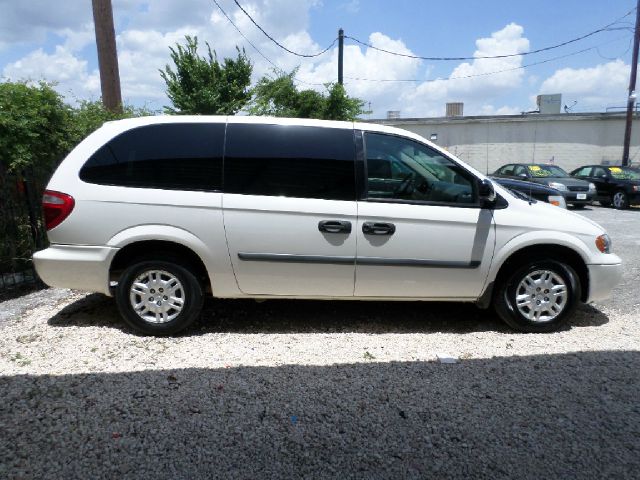 2005 Dodge Grand Caravan W8