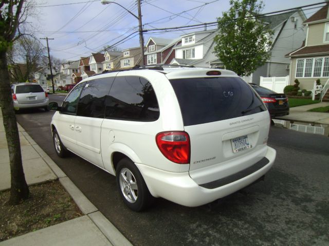 2005 Dodge Grand Caravan S