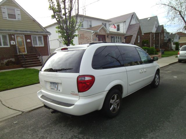 2005 Dodge Grand Caravan S