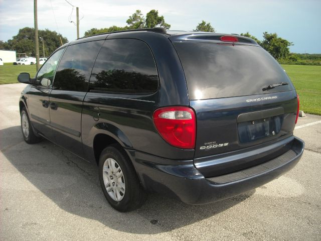 2005 Dodge Grand Caravan SE