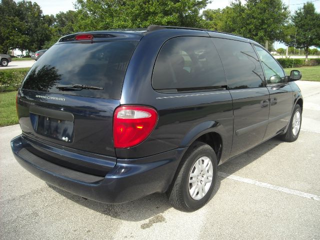 2005 Dodge Grand Caravan SE