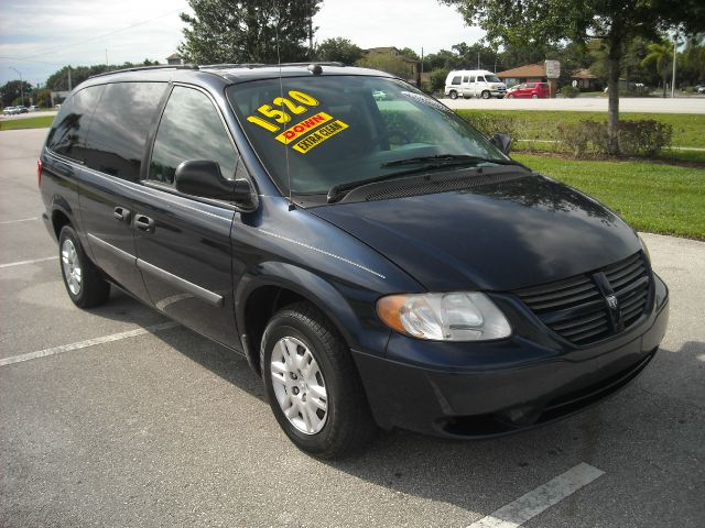 2005 Dodge Grand Caravan SE