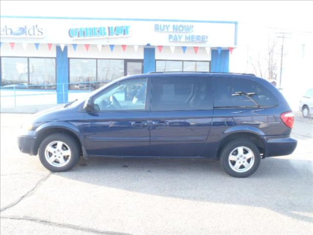 2005 Dodge Grand Caravan EX AT 2WD