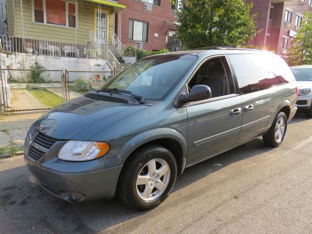 2005 Dodge Grand Caravan S