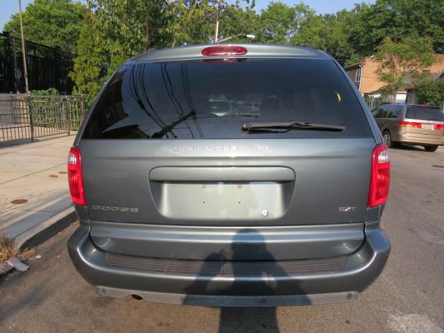 2005 Dodge Grand Caravan S