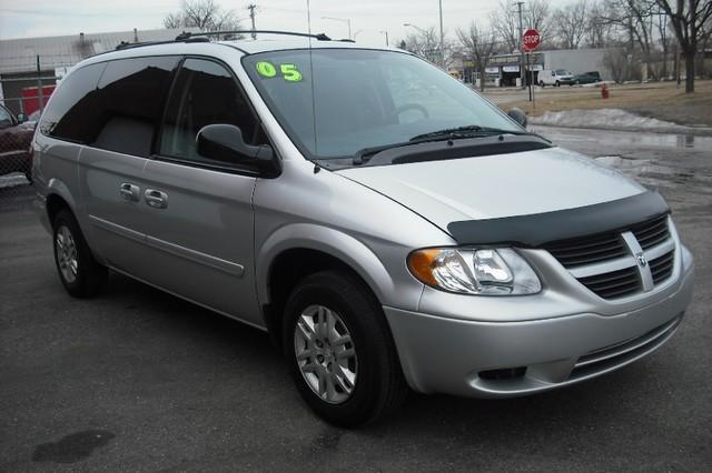 2005 Dodge Grand Caravan SE