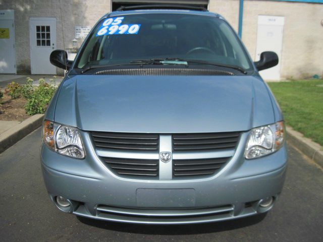 2005 Dodge Grand Caravan S