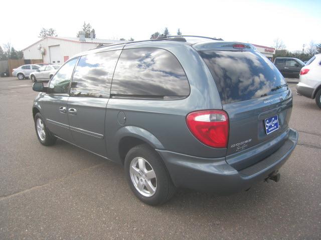 2005 Dodge Grand Caravan S