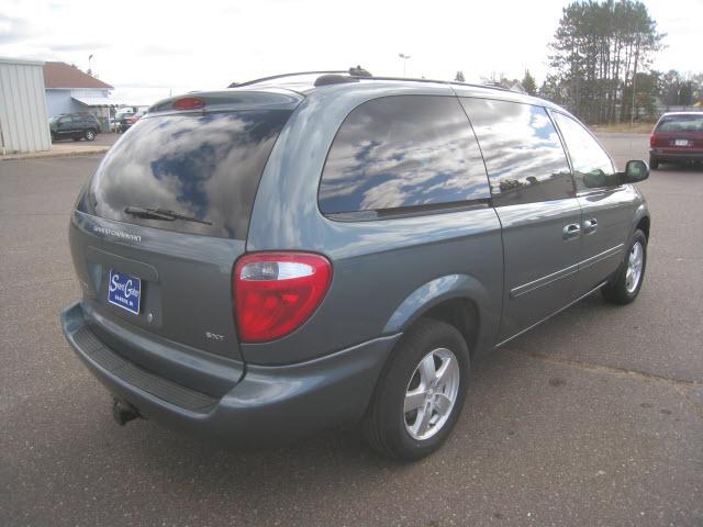 2005 Dodge Grand Caravan S