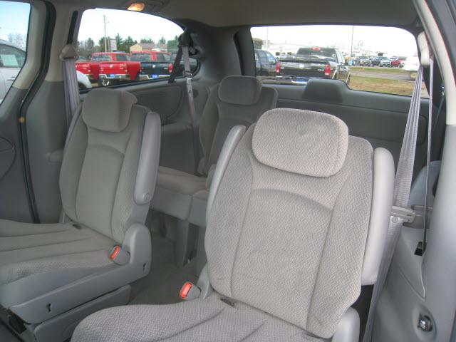 2005 Dodge Grand Caravan S