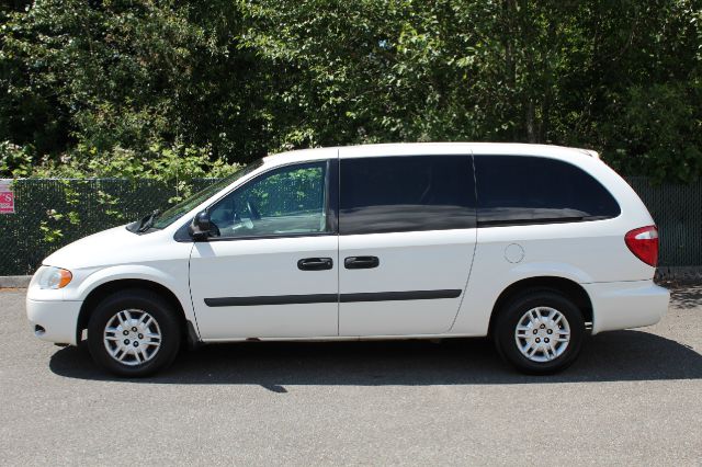 2005 Dodge Grand Caravan SE