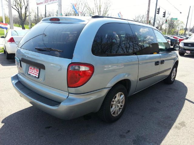 2005 Dodge Grand Caravan SE