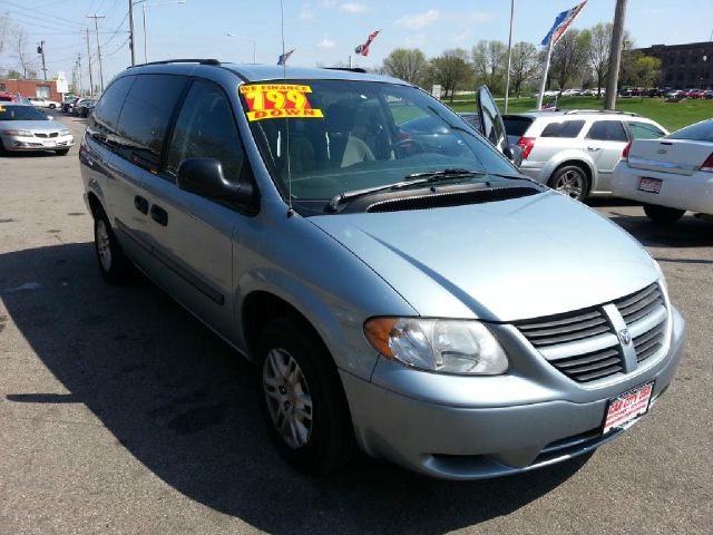 2005 Dodge Grand Caravan SE