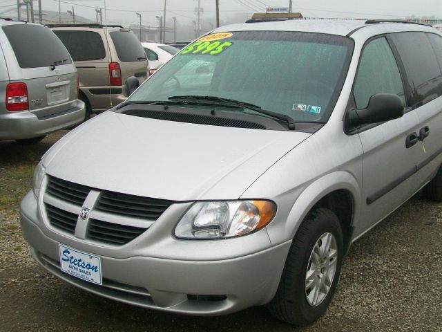 2005 Dodge Grand Caravan SE